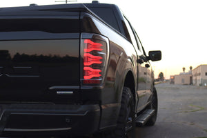 AlphaRex 21-22 Ford F-150 LUXX LED Tailights Black/Red