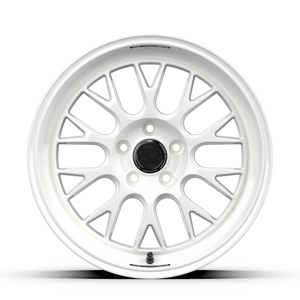 fifteen52 Holeshot RSR 18x9.5 5x114.3 38mm ET 73.1mm Center Bore Rally White