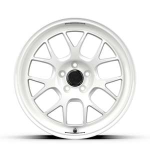 fifteen52 Apex RSR 18x9.5 5x114.3 38mm ET 73.1mm Center Bore Rally White