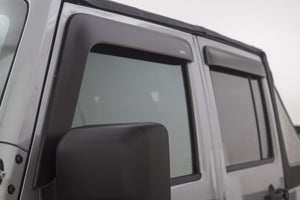 AVS 07-18 Jeep Wrangler (2 Door) Ventvisor & Aeroskin Deflector Combo Kit - Matte Black